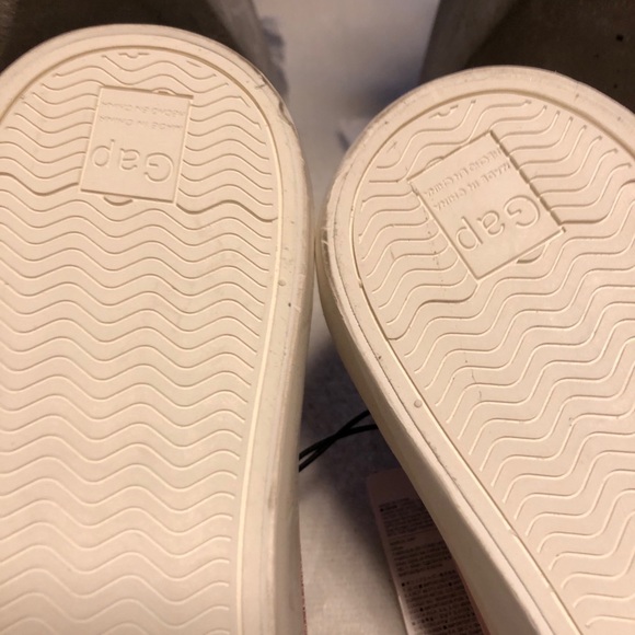 GAP rose gold shoes - Picture 7 of 8